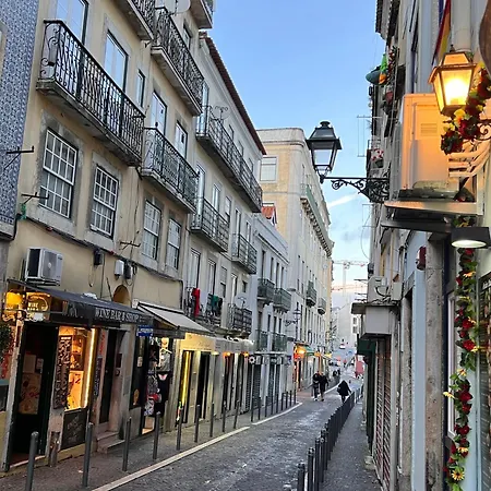 Alfama Heart For Two *