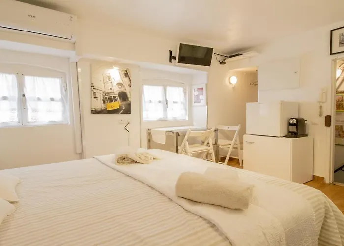 Alfama Heart For Two Apartment *